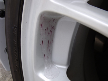 CarPro Iron X Paste removes iron from wheel finishes.