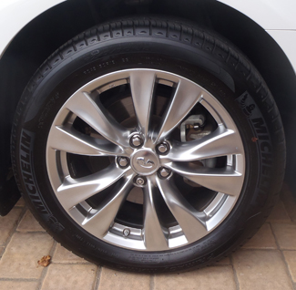 Gtechniq T1 Tire & Trim provides a low-gloss, satin finish on tires
