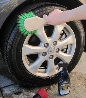 Optimum Power Clean cleans tires.