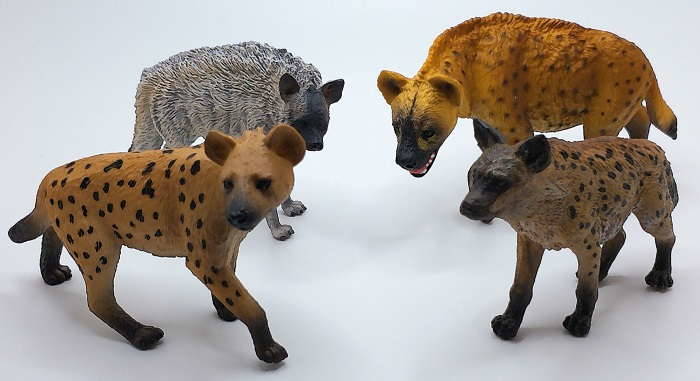 2022 Hyena Toy Buying Guide Group Picture