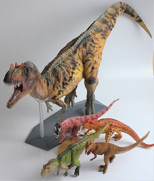 2022 Ceratosaurus Toy Buying Guide Side View