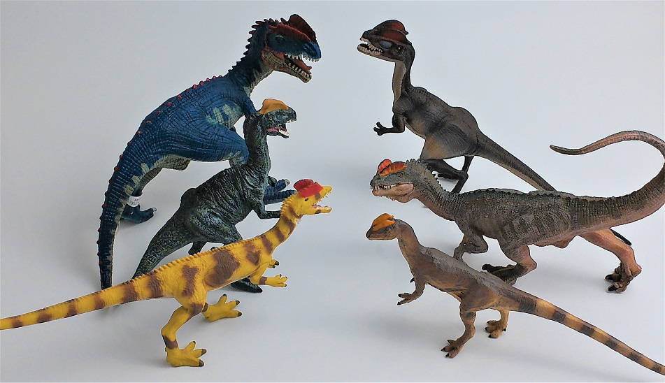 2022 Dilophosaurus Toy Comparison Picture Sides