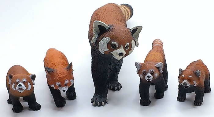 2022 Red Panda Toy Buying Guide Group Picture